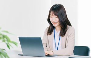 事務／未経験でも徐々に覚えていけばOK