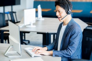 コールセンター／モニタリング／夜間勤務／大手カード会社