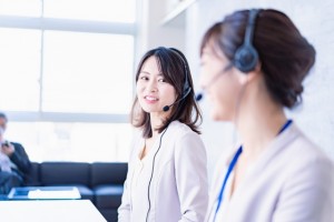 お子様見守りアプリの問い合わせ対応／土日祝休み