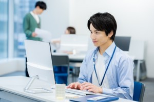 パソコン管理者／社内向け／社員登用あり