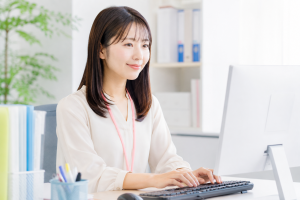 事務スタッフ／お客様情報の処理など