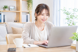 事務／データ集計やチェック／WEBサイト関連／在宅