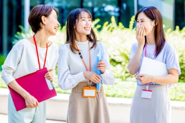 働く女性たち
